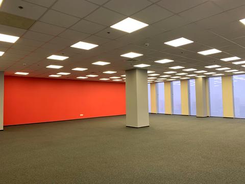 коммерческая по адресу Николая Амосова ул., 12