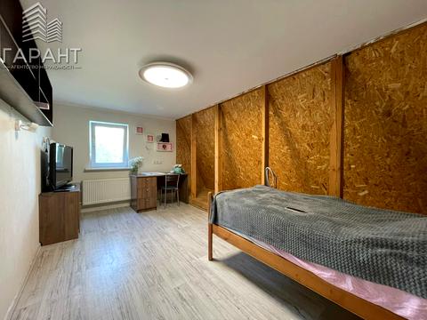 будинок за адресою Євгена Адамцевича, 1