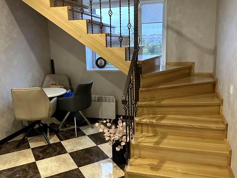 дом по адресу Радісна