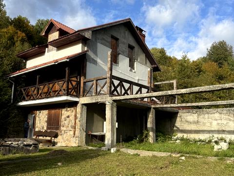 коммерческая по адресу Солочинська, 279
