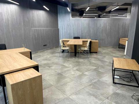 комерційна за адресою Валерія Лобановського просп., 140