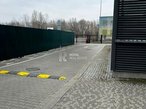 комерційна за адресою Степана Бандери просп. (Московський), 28