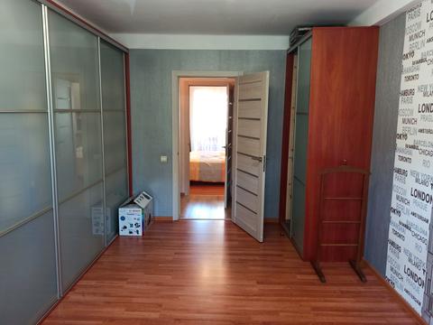 квартира за адресою Ореста Левицького вул. (Академіка Курчатова), 25/37