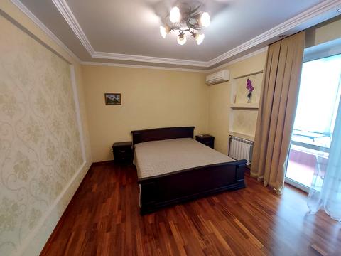 квартира за адресою Дніпровська набережна вул., 1