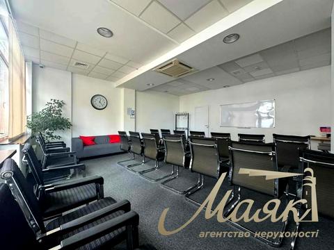 коммерческая по адресу Берестейский просп. (Победы), 31