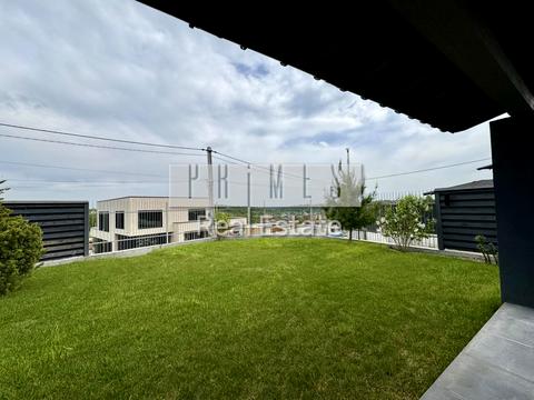 будинок за адресою Вишнева вул.