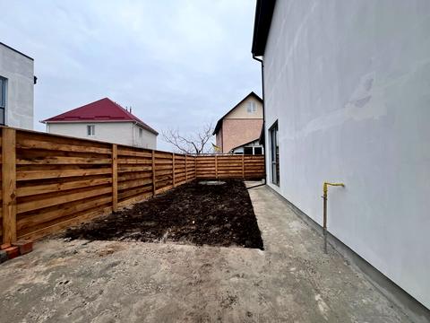дом по адресу с. Софиевская борщаговка, Центральная ул.