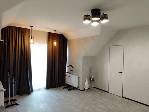 дом по адресу Центральна, 1