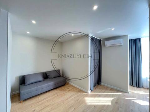 квартира за адресою Дніпровська набережна вул., 17-К