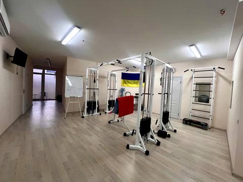 коммерческая по адресу Зализничная ул., 42