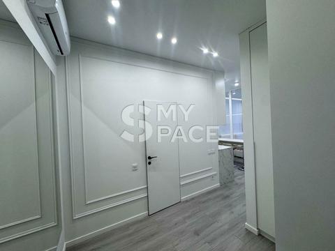 квартира за адресою Андрія Верхогляда вул. (Михайла Драгомирова), 14-А