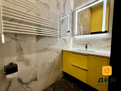 квартира за адресою Андрія Гулого-Гуленка вул. (Віце-адмірала Азарова), 8а