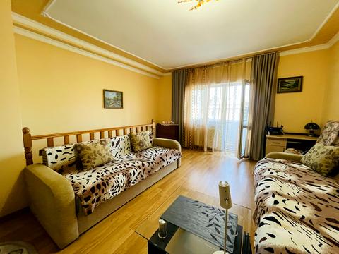 квартира за адресою Миколи Зерова вул., 11