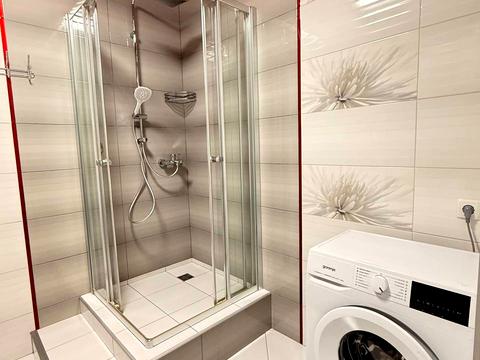 квартира по адресу Ревуцкого ул., 7-В