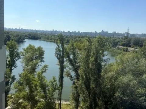 квартира по адресу Левка Лукьяненко ул. (Маршала Тимошенко), 2-М