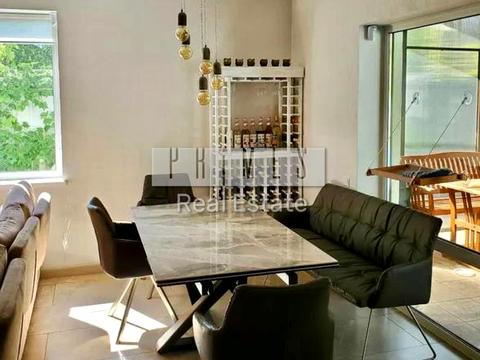 будинок за адресою Енергетиків вул.