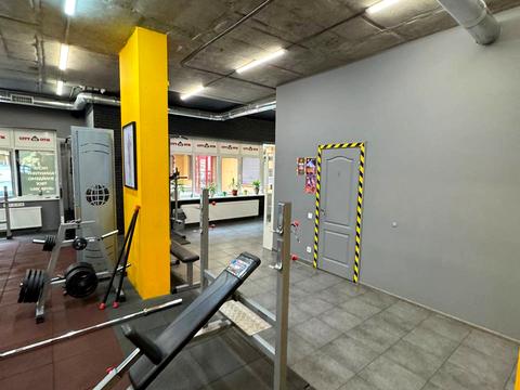 комерційна за адресою Євгена Коновальця вул. (Щорса), 36-Е