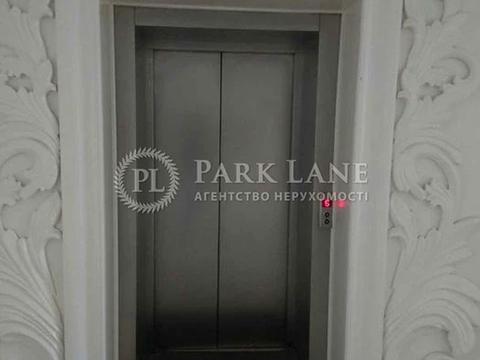 комерційна за адресою Верхній Вал вул., 2