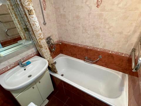 квартира за адресою Заболотного, 12