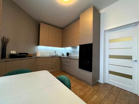 квартира за адресою Дмитрівська вул., 82