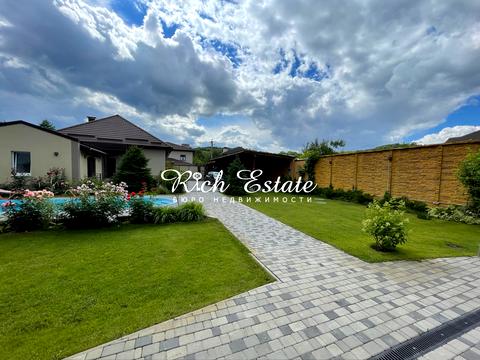 будинок за адресою Лісоводна вул.