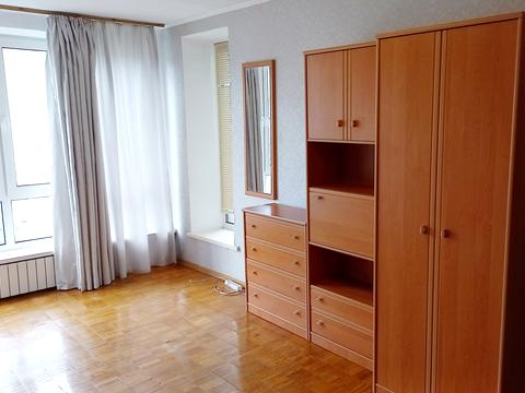 квартира за адресою Михайла Брайчевського вул. (Металістів), 1