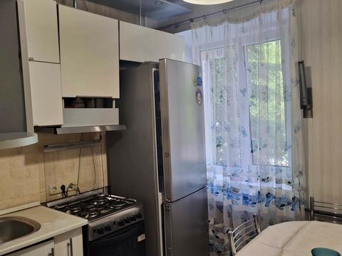 квартира за адресою Космонавтів вул., 15