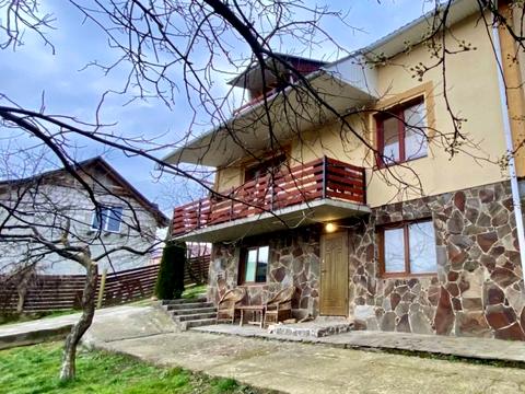 будинок за адресою Курортна вул.