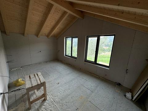 дом по адресу Карпатська, 1