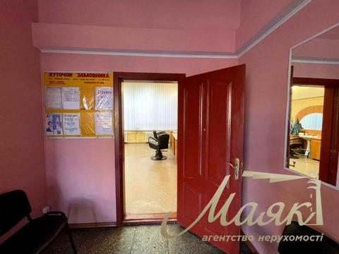 комерційна за адресою Харківське шосе, 2