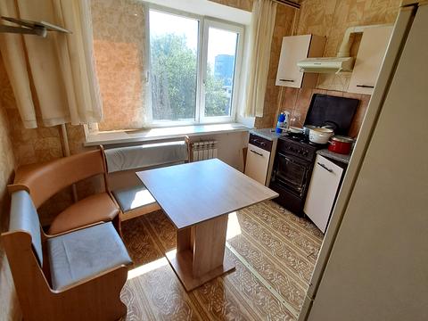 квартира за адресою Дмитра Апухтіна вул., 25