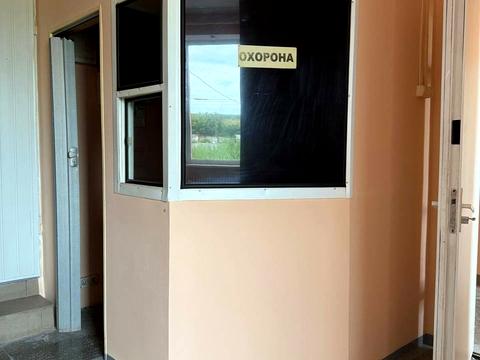 комерційна за адресою Геологів вул., 1/1