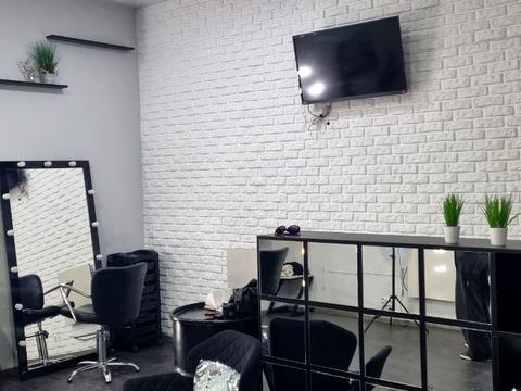 комерційна за адресою Садова вул., 1-В