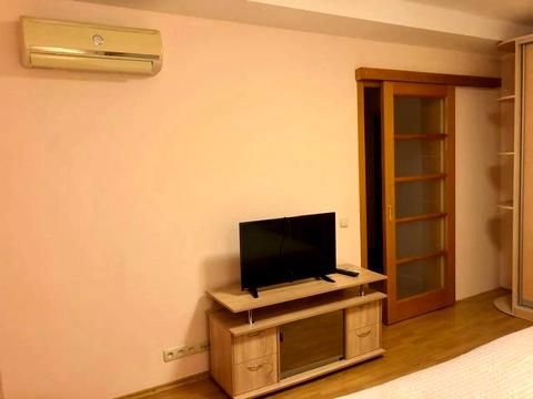 квартира за адресою Саперно-Слобідська вул., 8