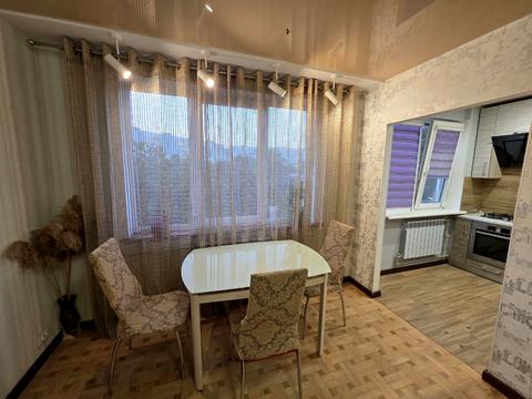 квартира за адресою Амосова вул. (Корчагінців), 5