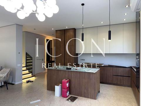 будинок за адресою Грушева вул.