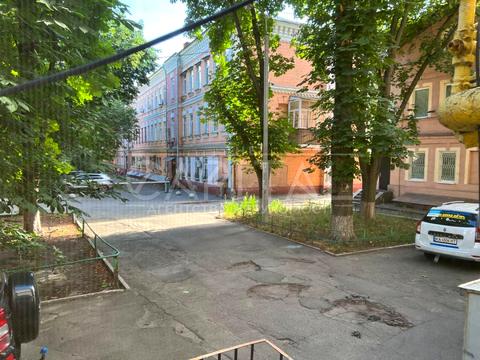 коммерческая по адресу Панаса Мирного ул., 1