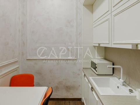 комерційна за адресою Євгена Чикаленка вул. (Пушкінська), 33