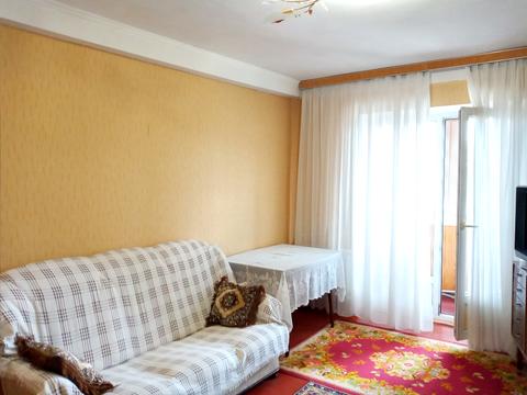 квартира за адресою Ореста Левицького вул. (Академіка Курчатова), 8