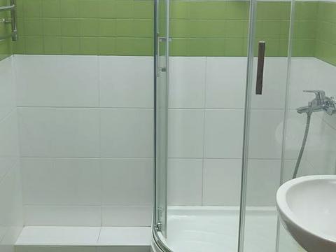 комерційна за адресою Кловський узвіз (Кловський), 7а