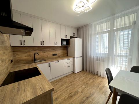 квартира за адресою Ревуцького вул., 39