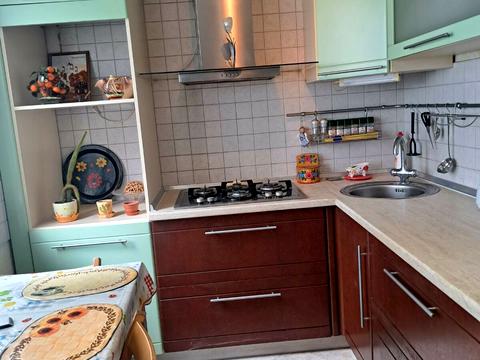 квартира по адресу Гвардейцев-Широнинцев ул., 49в