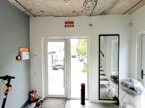 коммерческая по адресу Грушевського ул., 57