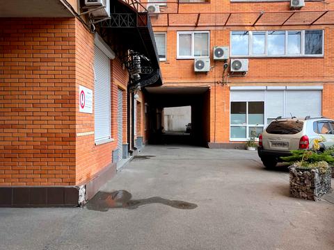 коммерческая по адресу Calle Dilova ул. (Димитрова), 2-Б