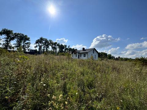 участок по адресу с. Лесовые Гриневцы, 