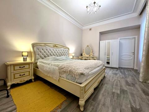 квартира за адресою Михайла Драгоманова вул., 4