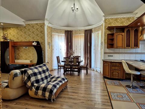 дом по адресу Броварська, 18