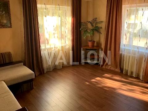 будинок за адресою с. Петропавлівська борщагівка, Шкільна вул., 4а