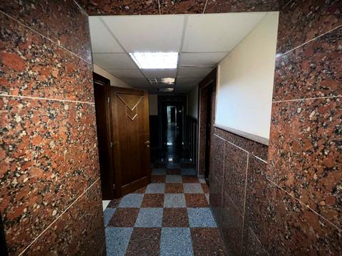 комерційна за адресою Довженка вул., 6а