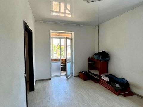 квартира за адресою Грушевського, 28